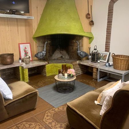 Hostal Torras Sant Hilari Sacalm Kültér fotó
