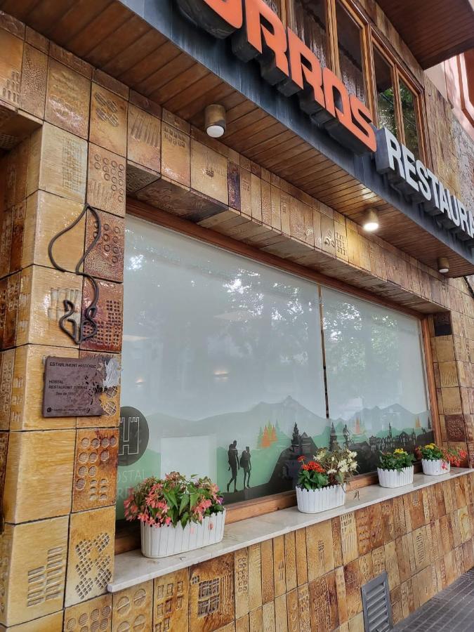 Hostal Torras Sant Hilari Sacalm Kültér fotó