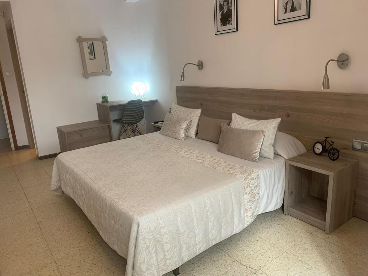 Hostal Torras Sant Hilari Sacalm Kültér fotó